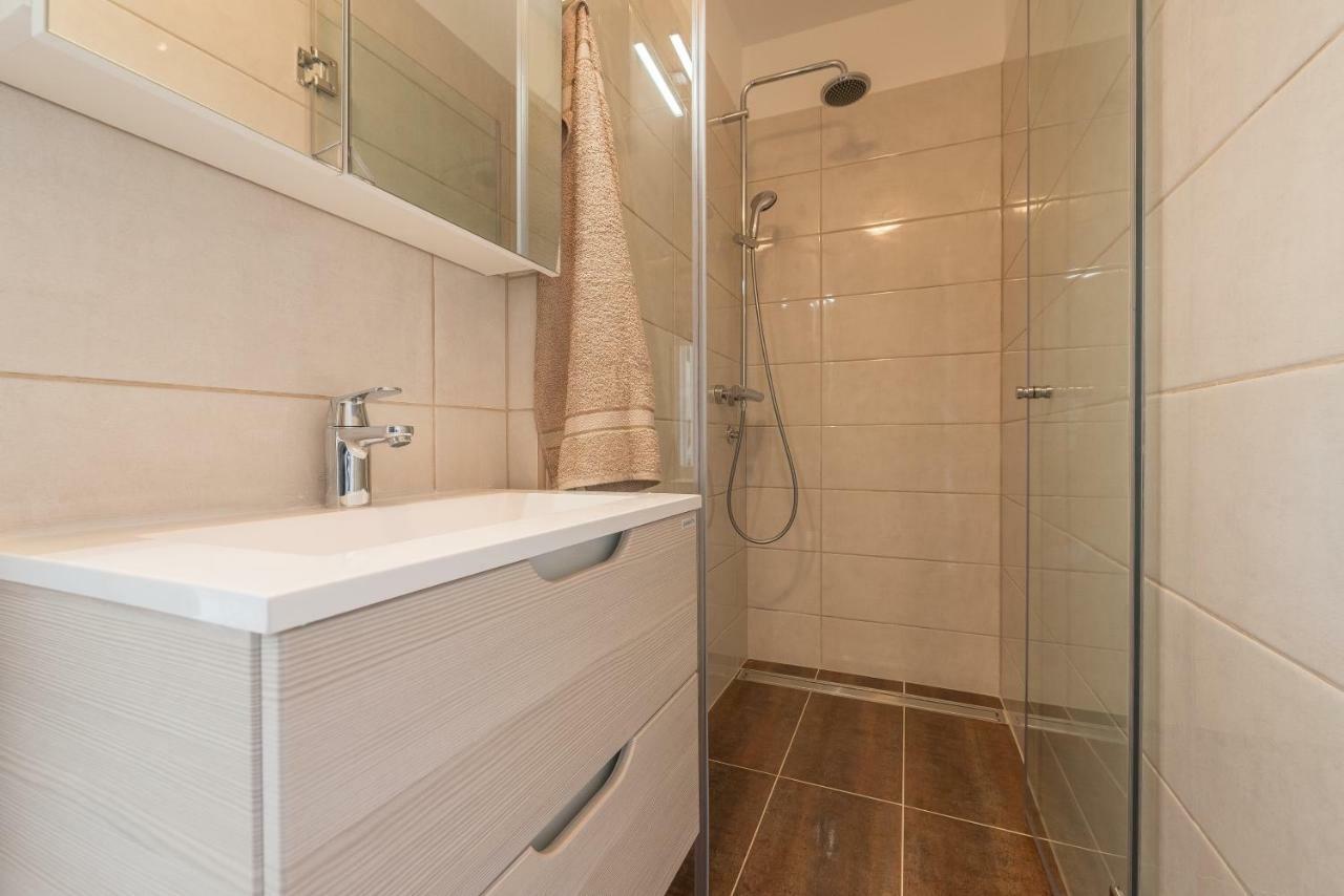 Apartmani Dupor Gornji Karin Luaran gambar