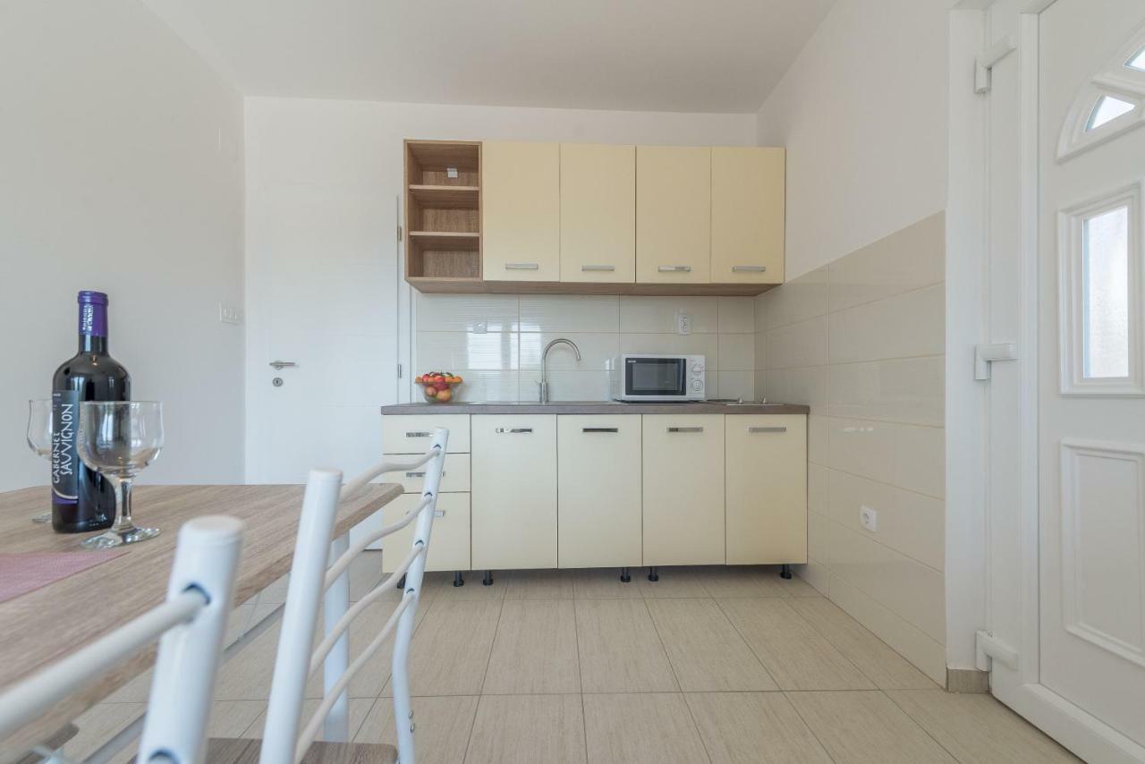 Apartmani Dupor Gornji Karin Luaran gambar