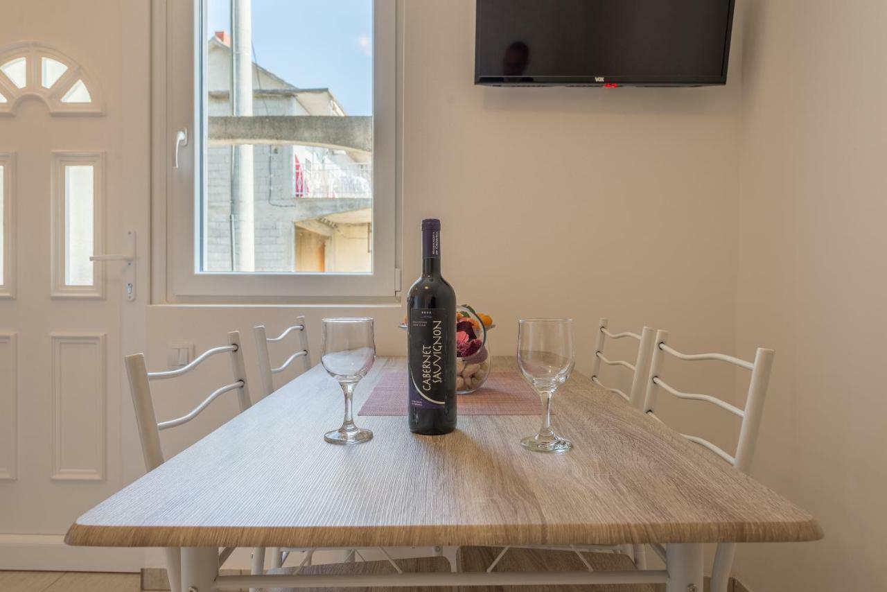 Apartmani Dupor Gornji Karin Luaran gambar