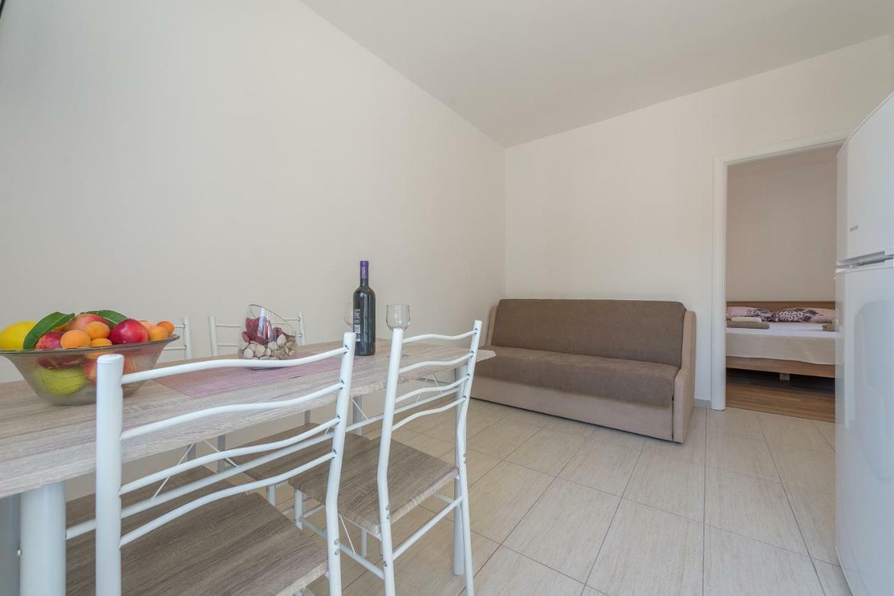 Apartmani Dupor Gornji Karin Luaran gambar