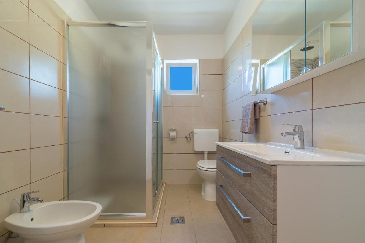 Apartmani Dupor Gornji Karin Luaran gambar
