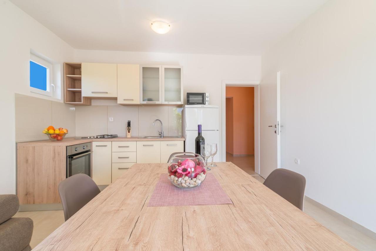 Apartmani Dupor Gornji Karin Luaran gambar